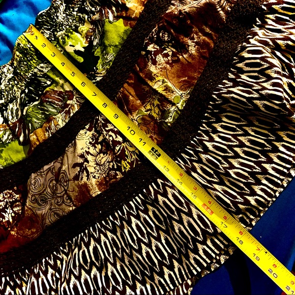 💥2 for $20💥 ⭐️ Unique Lace Embellished Multi-Pattern A-line Ruffled Skirt ⭐️ - Picture 5 of 7